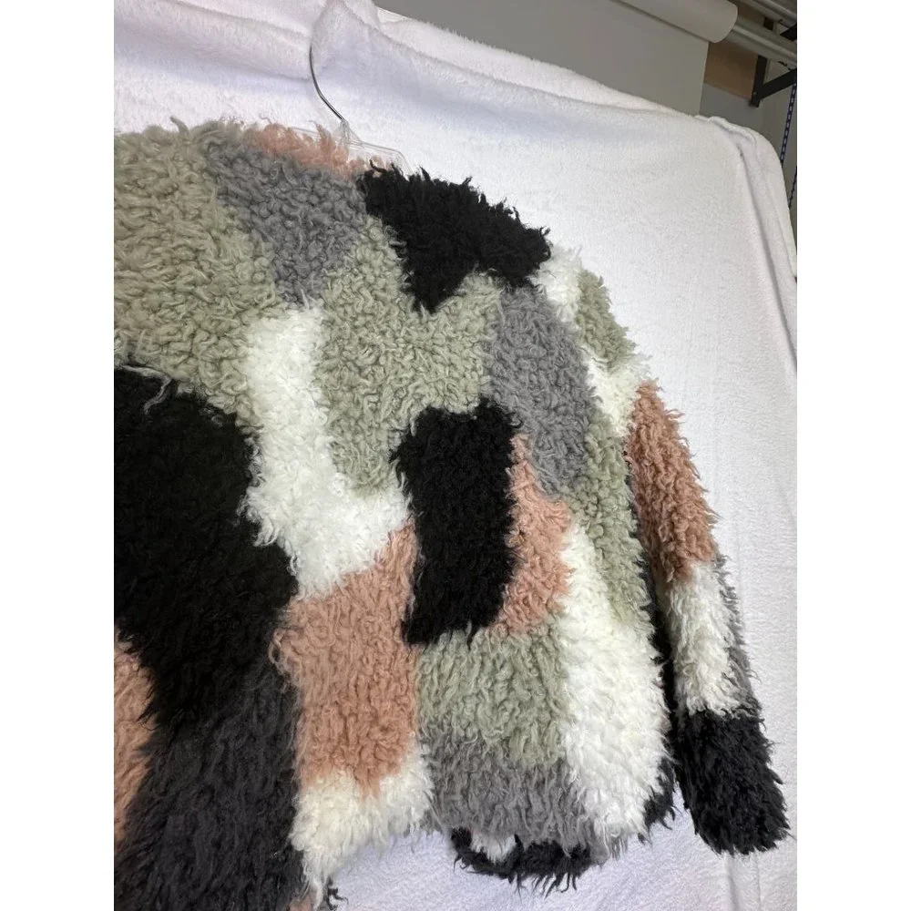 1. State Faux Fur Crop Jacket - Picture 4 of 7